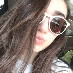 Meet your Posher, Anna kate